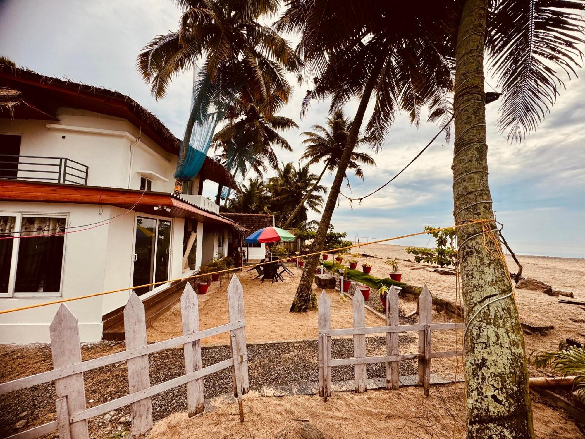 Alivious Beach Homestay Alappuzha Экстерьер фото