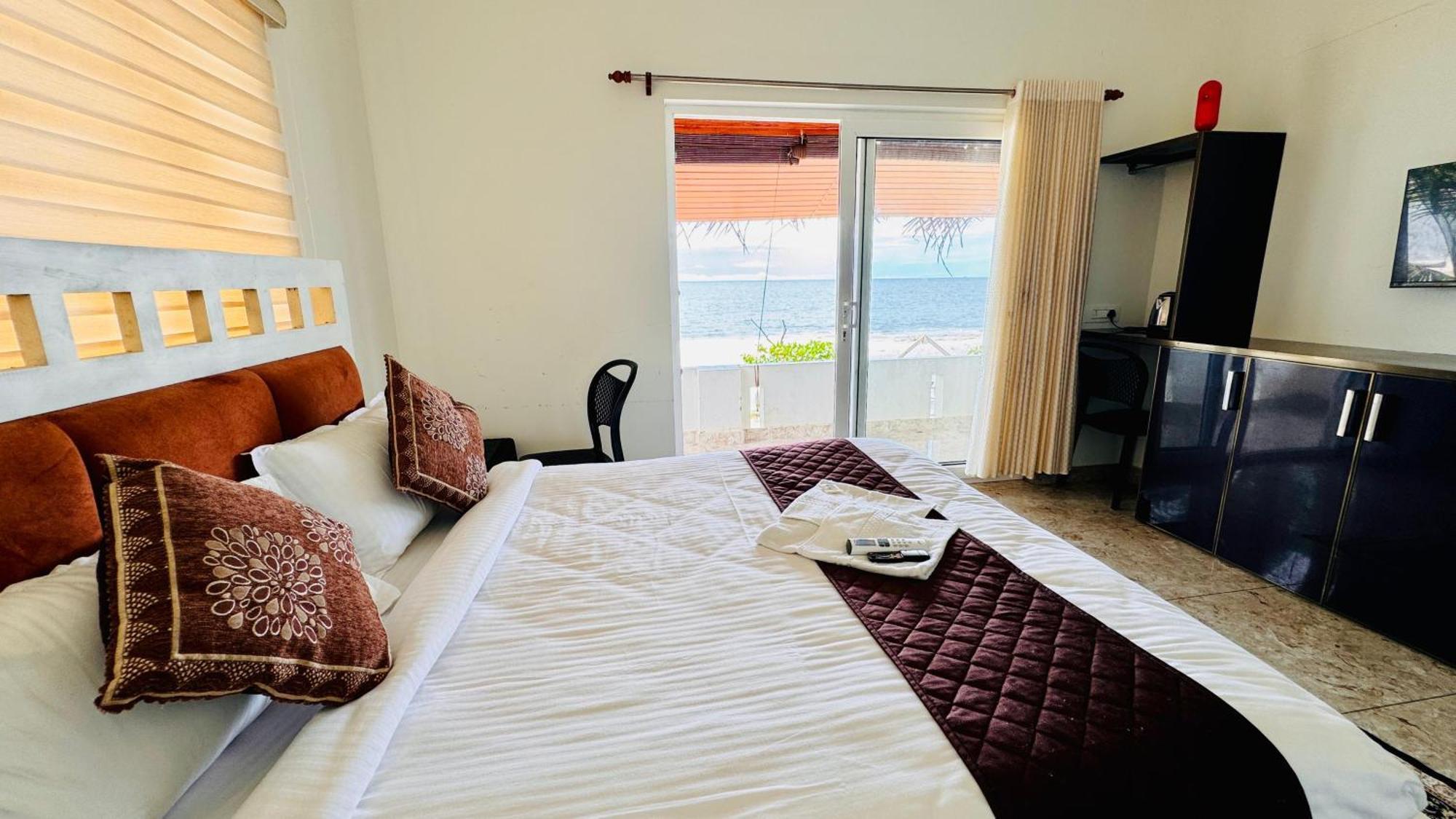 Alivious Beach Homestay Alappuzha Экстерьер фото